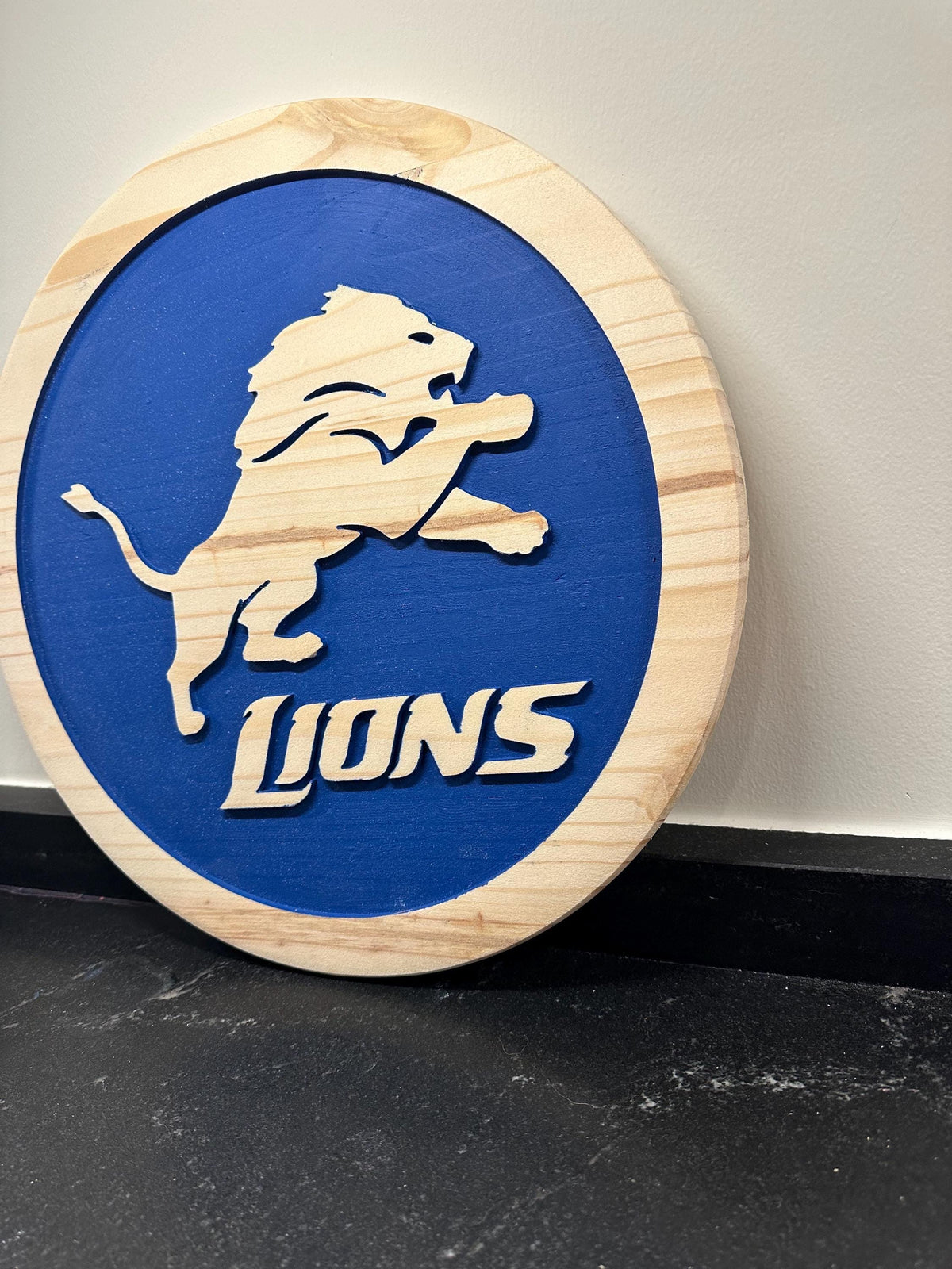 Detroit Lions Leaping Lion carved wood sign – photo 4